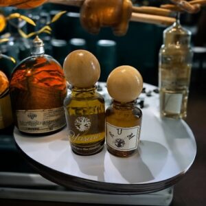 RUM<br>(INSPIRED BY TOM FORD BLACK LACQUER)